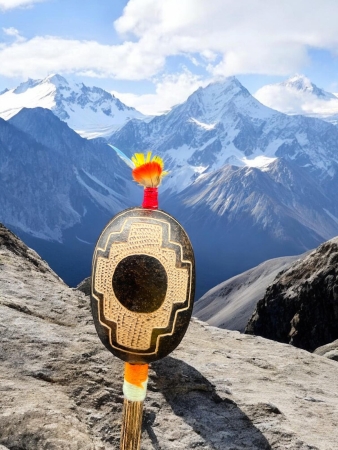 Rassel &quote;Inti&quote;- Klein