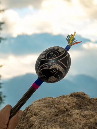 Rassel &quote;Inti&quote;- Klein